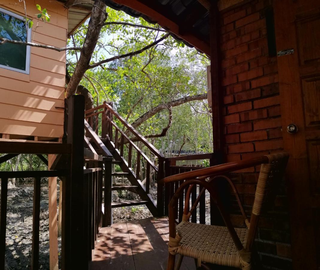 Api-Api Eco Chalet ปันไตก็อก ภายนอก รูปภาพ