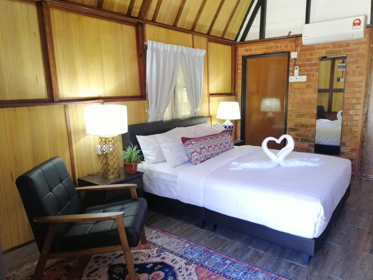 Api-Api Eco Chalet ปันไตก็อก ภายนอก รูปภาพ