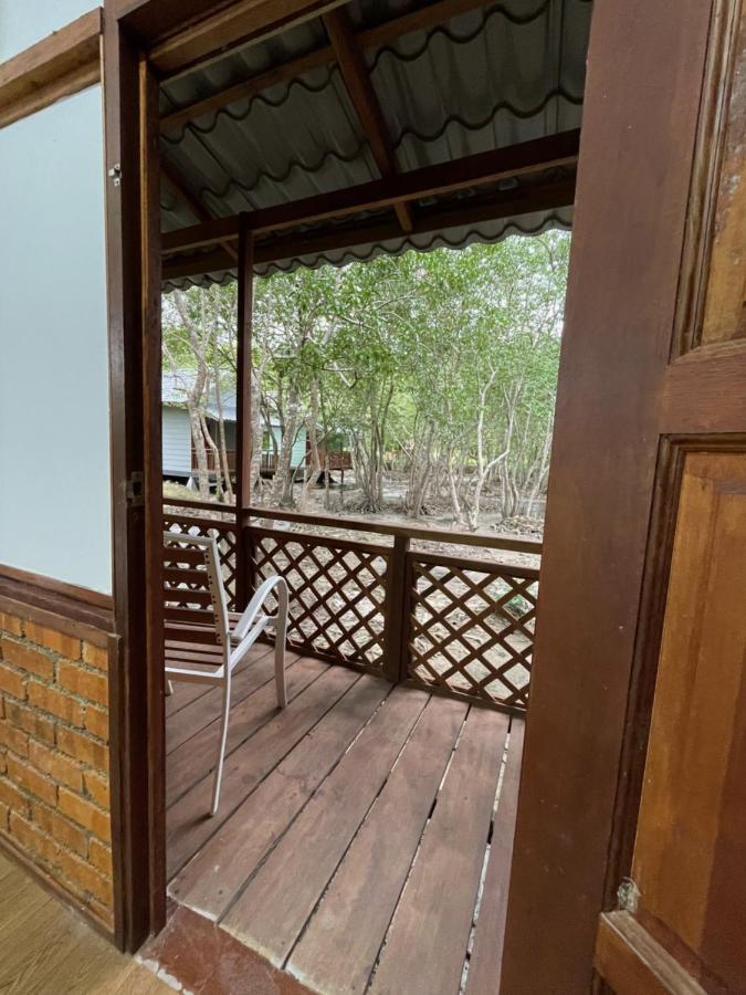 Api-Api Eco Chalet ปันไตก็อก ภายนอก รูปภาพ