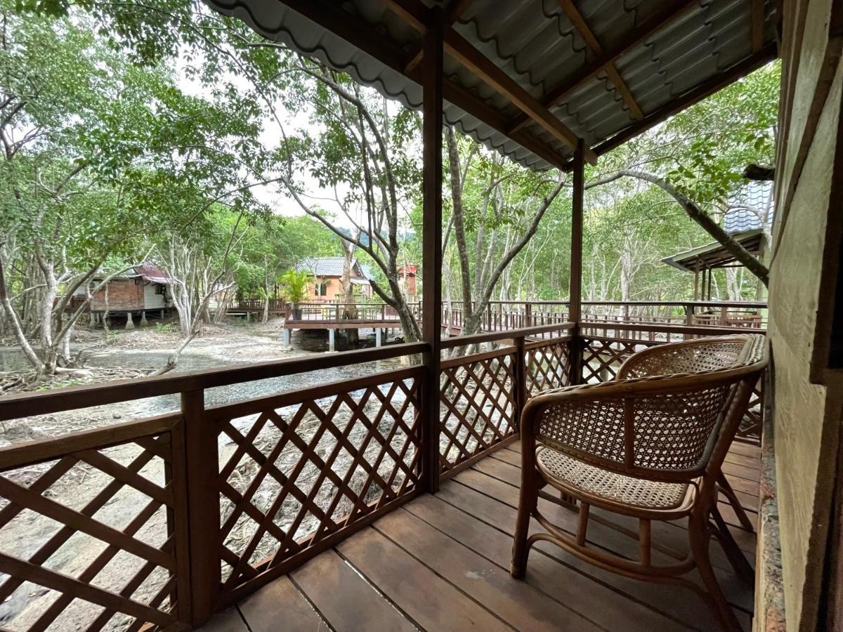 Api-Api Eco Chalet ปันไตก็อก ภายนอก รูปภาพ